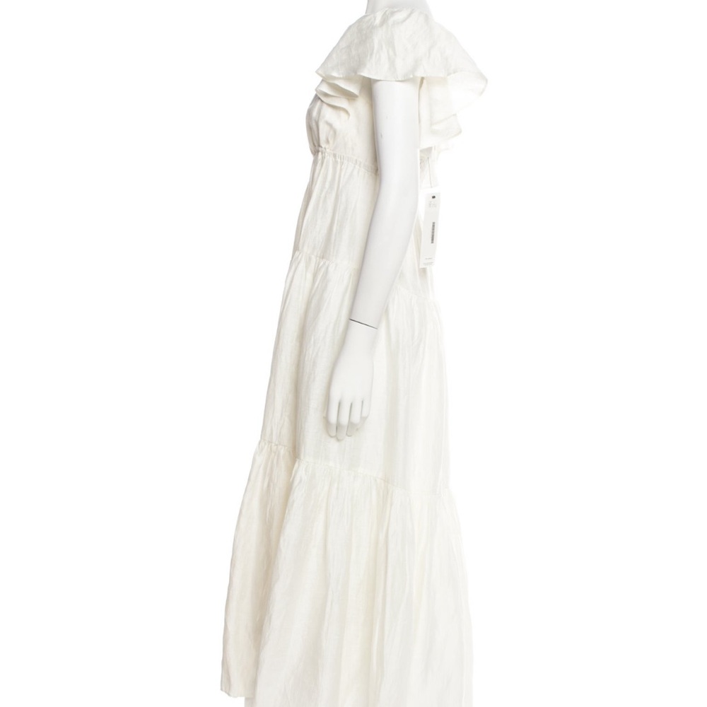 Elegant White Maxi Dress - Picture 2 of 3